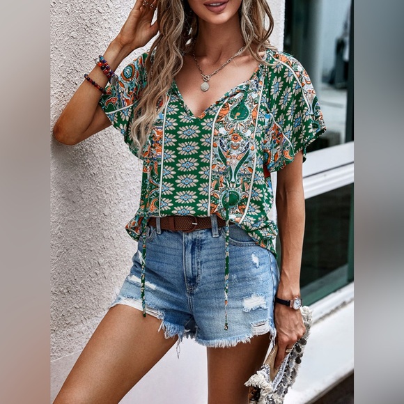 angashion Tops - NWOT Floral Boho Blouse with Butterfly Sleeves in Green